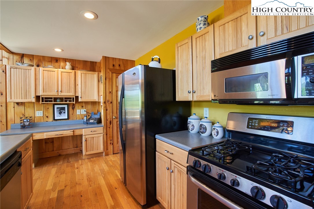 9349 Headwaters Road Lenoir, NC 28645 - Photo 6 of 48 Gallery Image 6