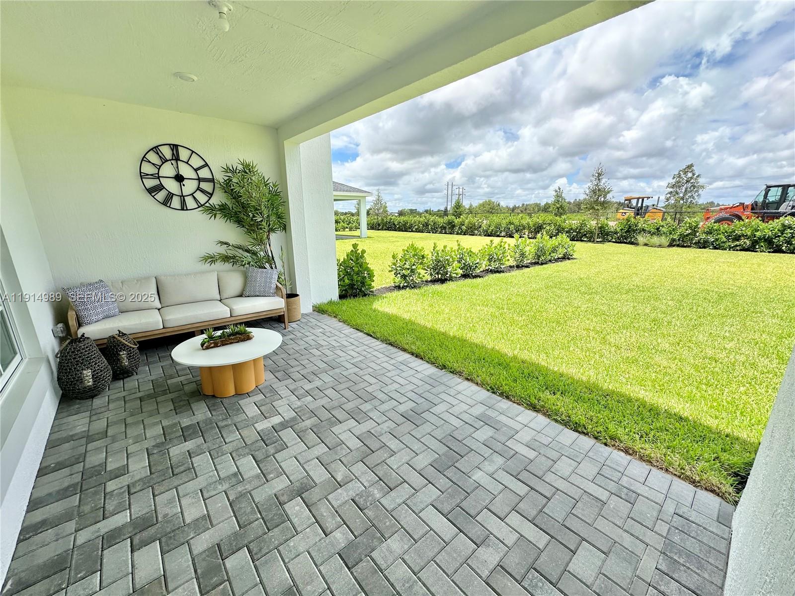 19689 Whispering Creek Road Loxahatchee, FL 33470 - Photo 13 of 38