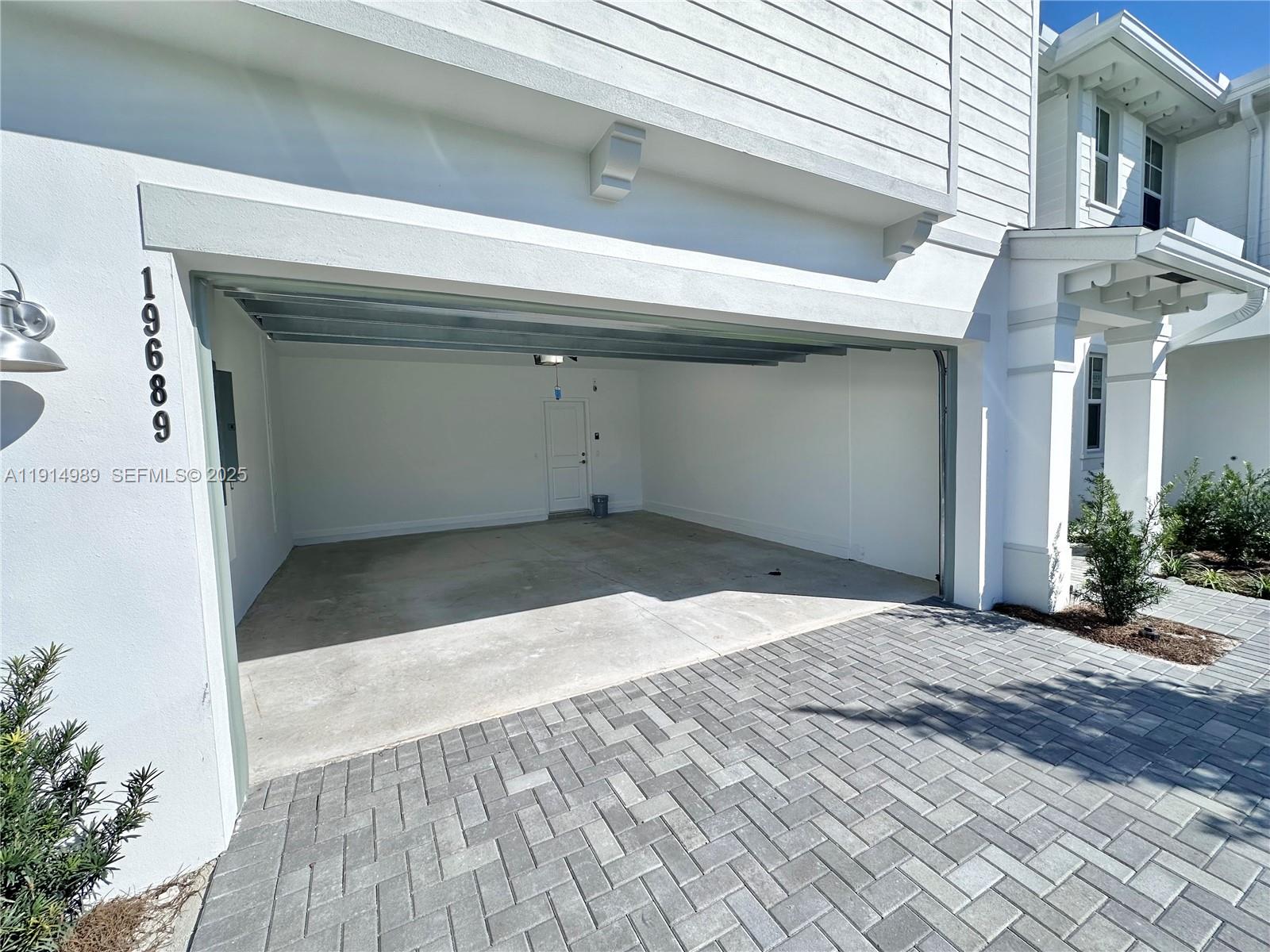 19689 Whispering Creek Road Loxahatchee, FL 33470 - Photo 27 of 38