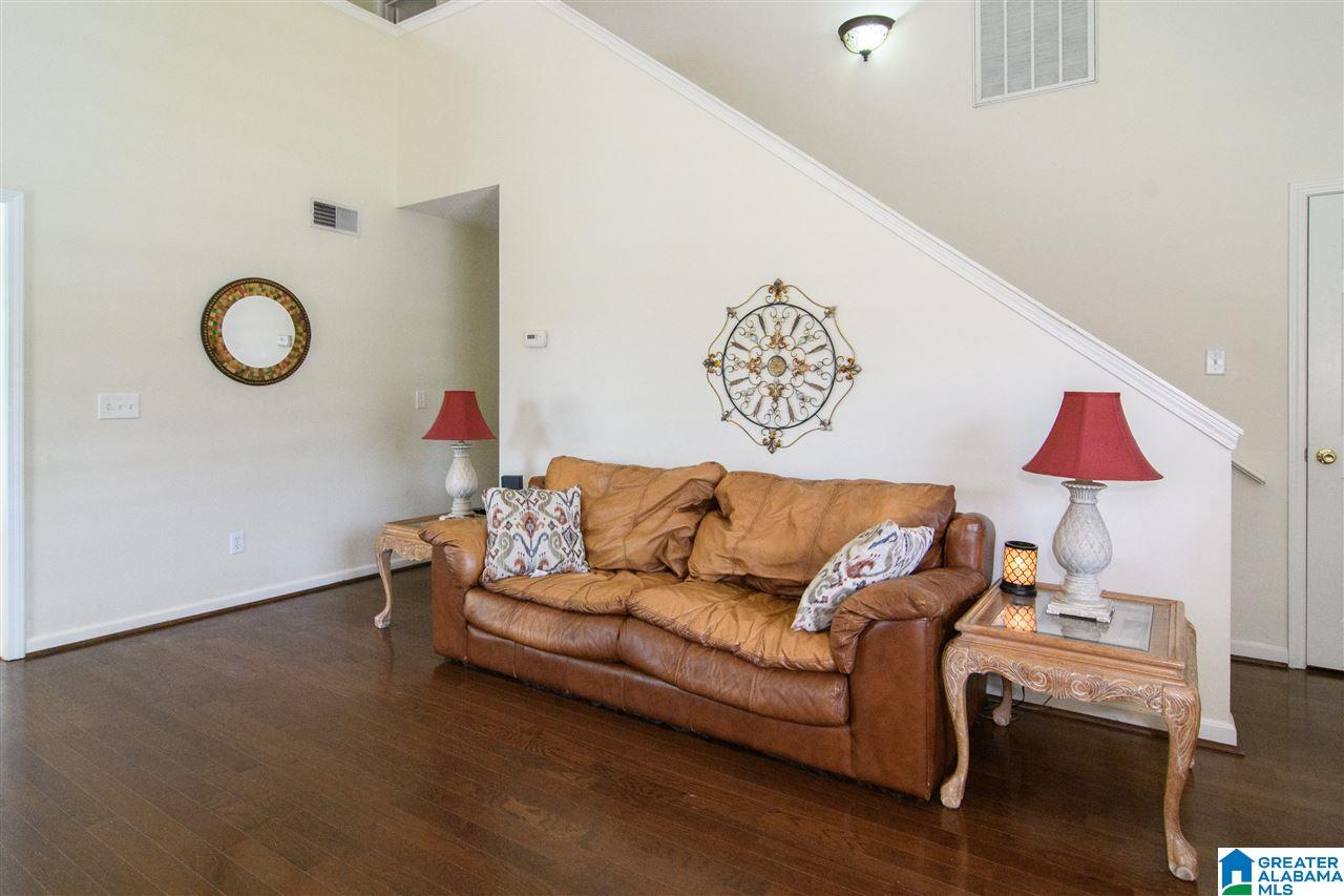 204 Stone Circle Pelham, AL 35124 - Photo 10 of 40