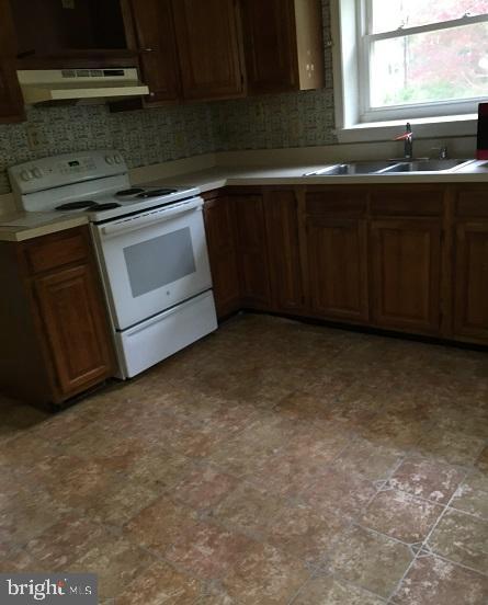 2039 Long Corner Road Mount Airy, MD 21771 - Photo 11 of 23 Kitchen