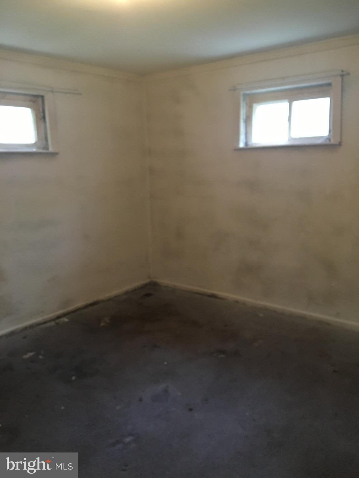2039 Long Corner Road Mount Airy, MD 21771 - Photo 17 of 23 Flex room 1