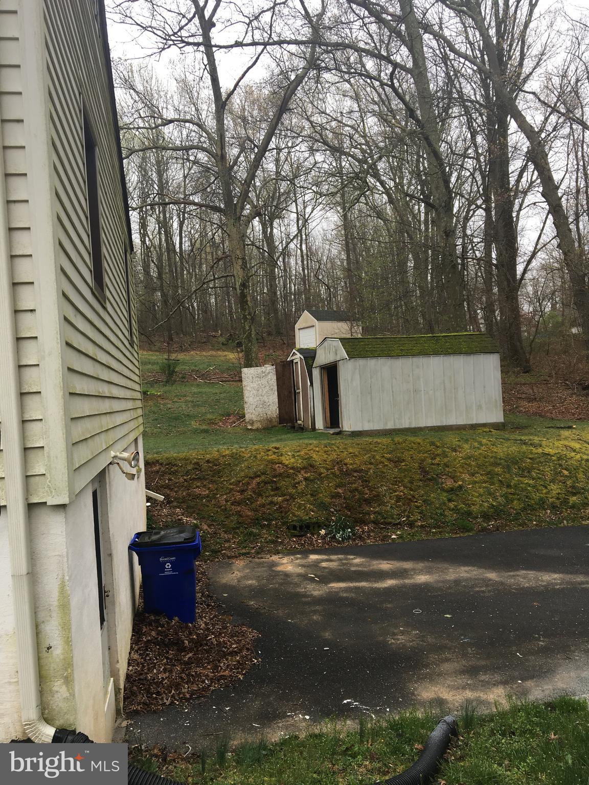 2039 Long Corner Road Mount Airy, MD 21771 - Photo 22 of 23 Side