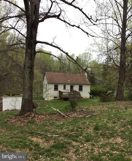2039 Long Corner Road Mount Airy, MD 21771 - Photo 4 of 23 Back