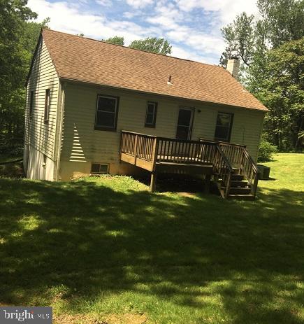 2039 Long Corner Road Mount Airy, MD 21771 - Photo 5 of 23 Back