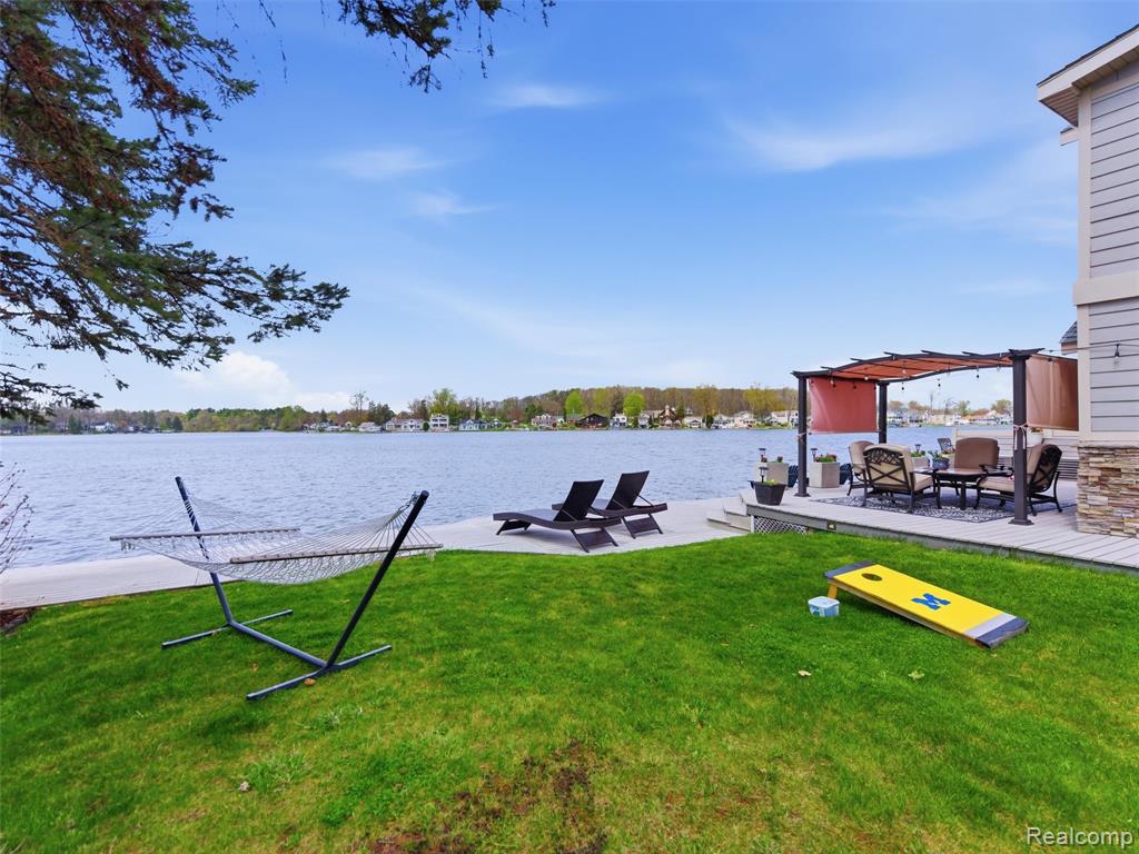 16342 Stages Island Fenton, MI 48430 - Photo 34 of 42