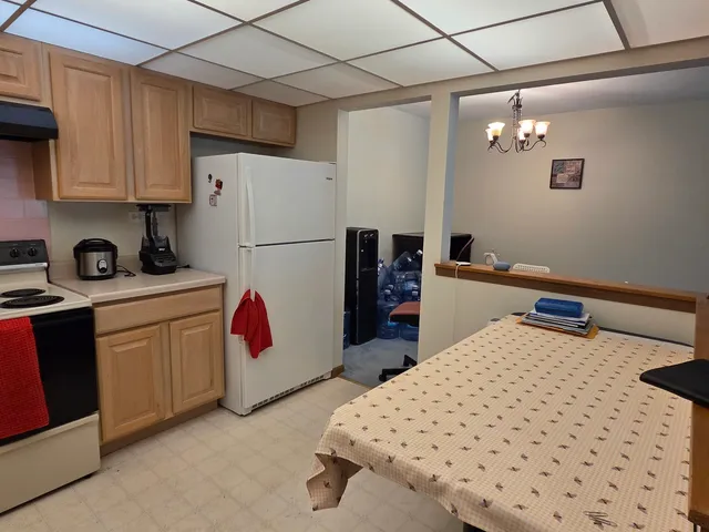 $230,000 | 475 Plum Creek Drive, Unit 206, Wheeling, IL 60090