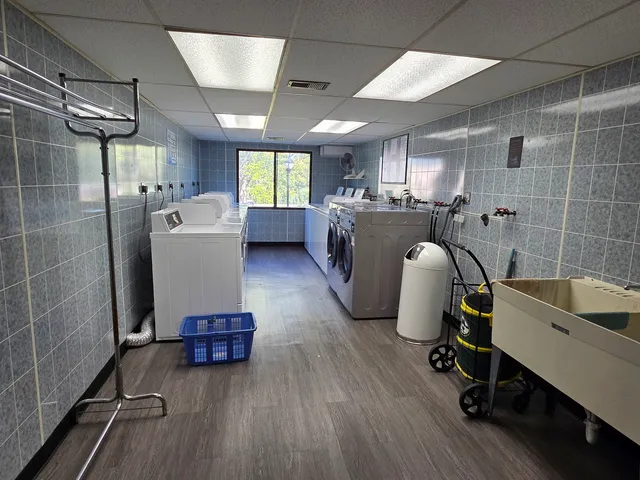 $230,000 | 475 Plum Creek Drive, Unit 206, Wheeling, IL 60090