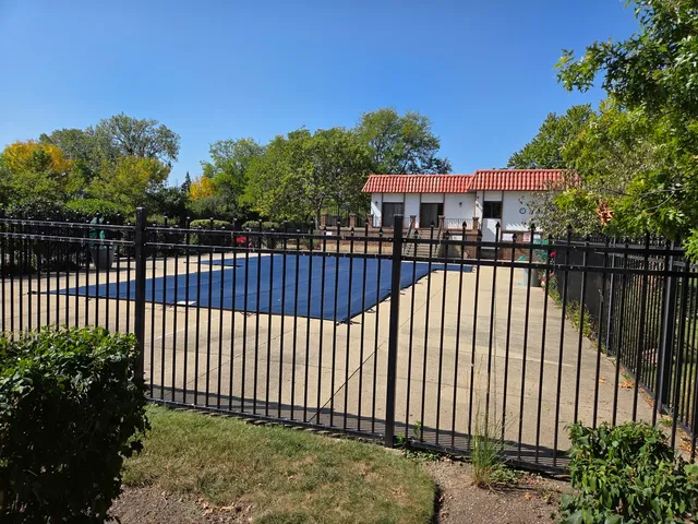 $230,000 | 475 Plum Creek Drive, Unit 206, Wheeling, IL 60090