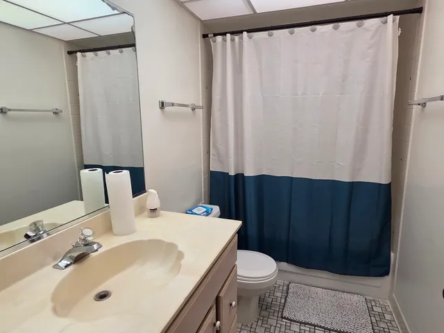 $230,000 | 475 Plum Creek Drive, Unit 206, Wheeling, IL 60090