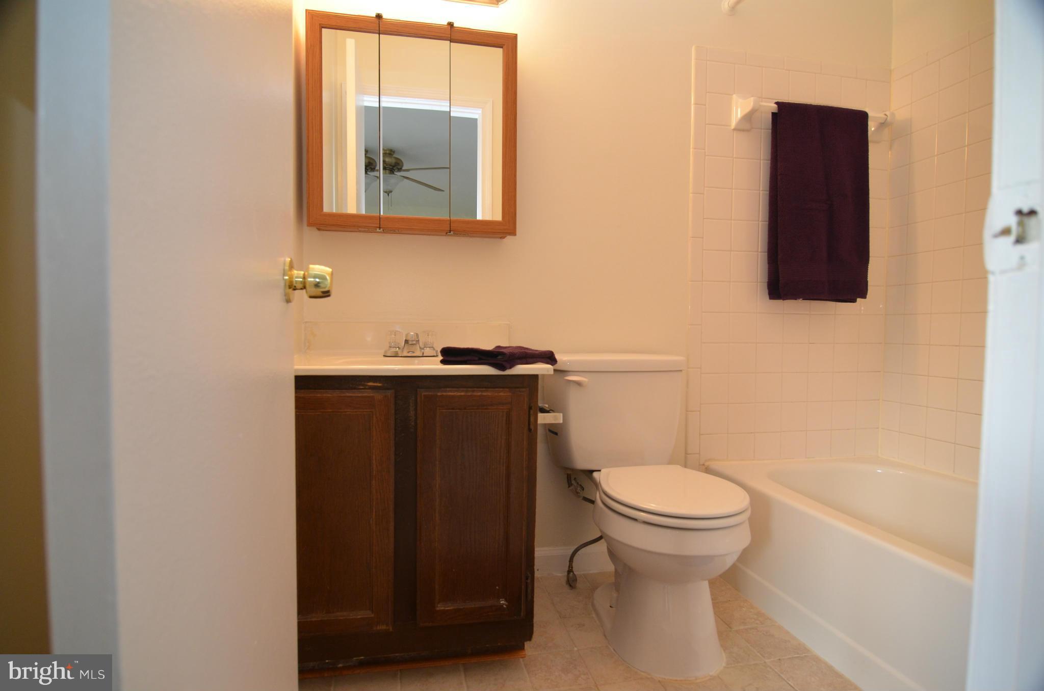 15808 Haynes Road Laurel, MD 20707 - Photo 24 of 30 Bath (Master)
