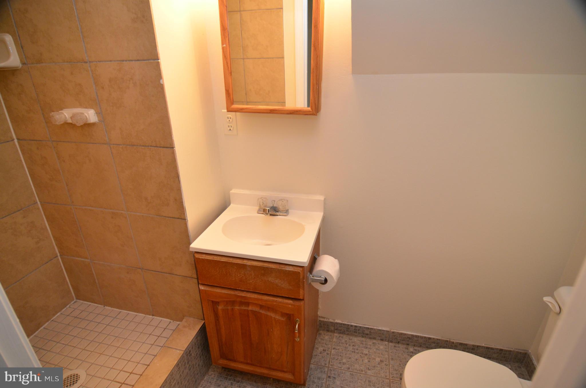 15808 Haynes Road Laurel, MD 20707 - Photo 28 of 30 Bath