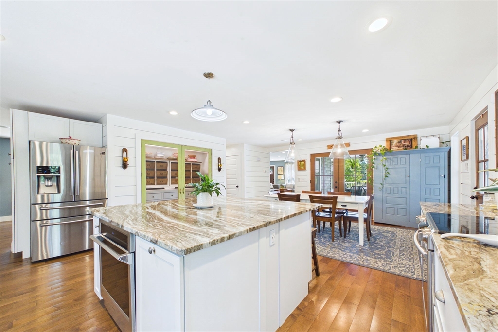 351 County Road Rochester, MA 02576 - Photo 6 of 37