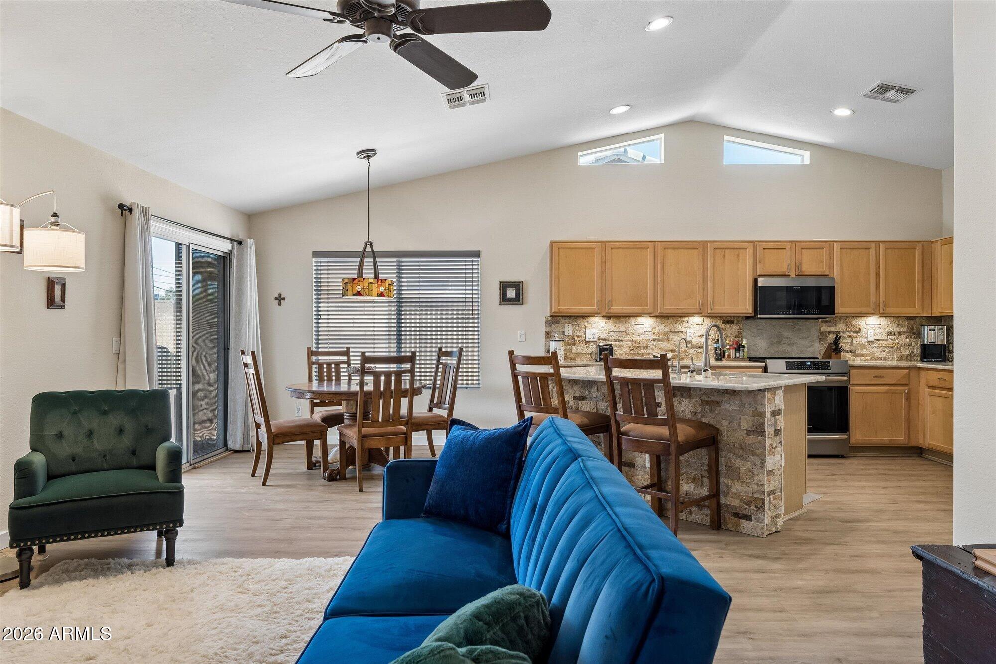 3944 North 14th Street Phoenix, AZ 85014 - Photo 10 of 43 11-DSC09408