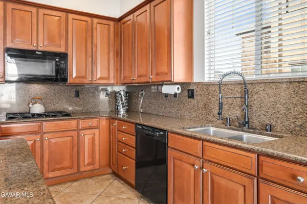 $585,000 | 907 Valerie Lane, Tehachapi, CA 93561