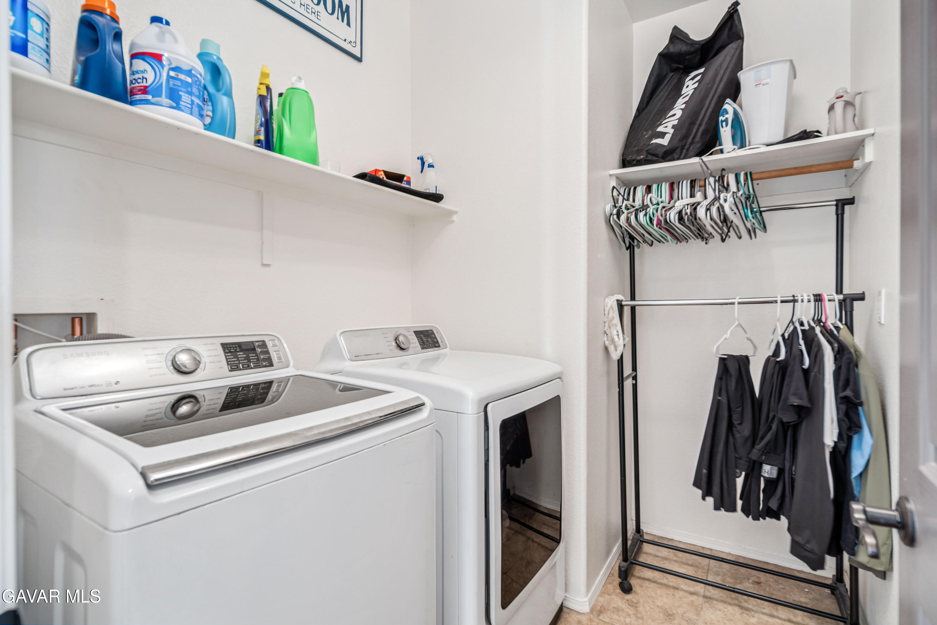 907 Valerie Lane Tehachapi, CA 93561 - Photo 36 of 48 Valerie-35