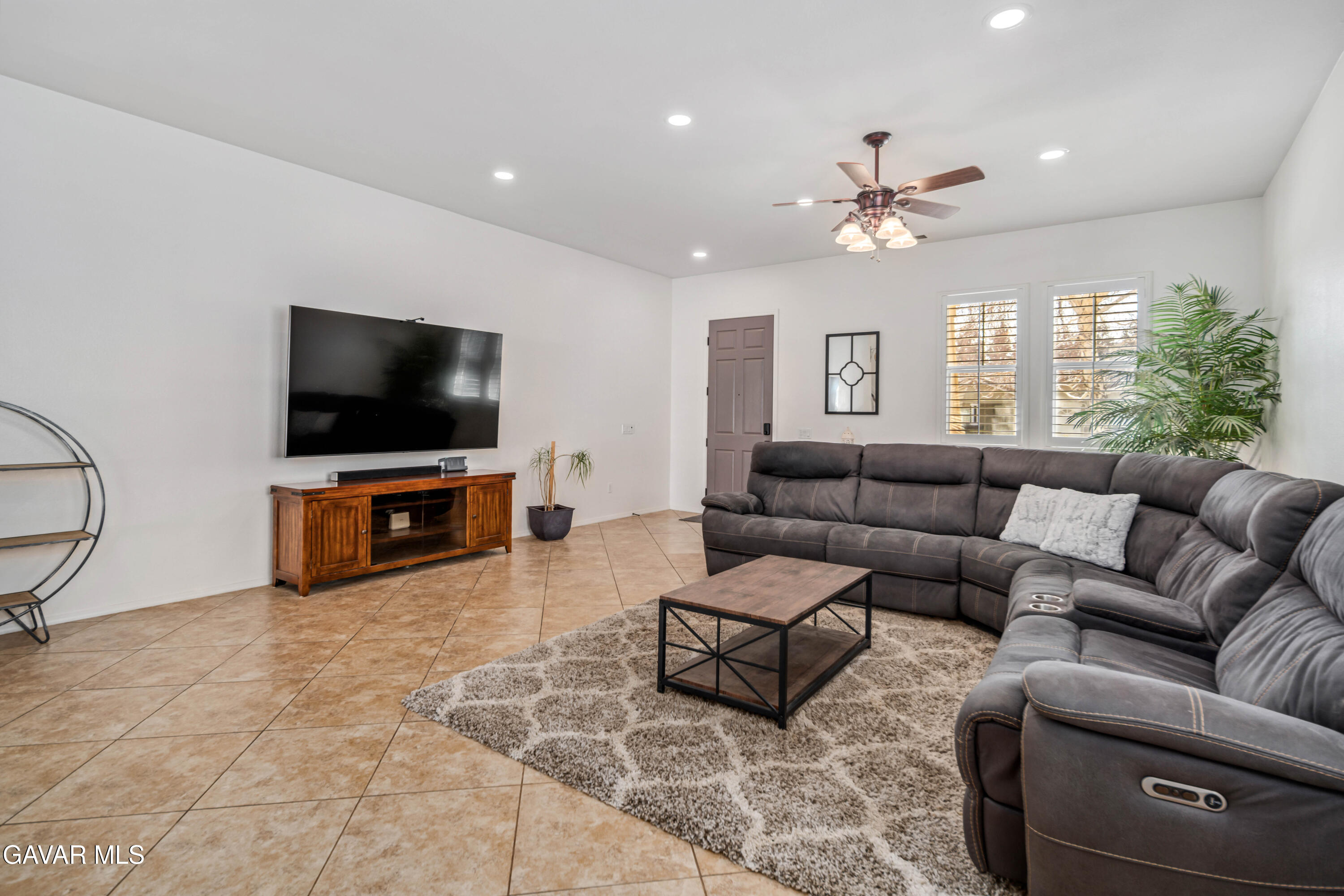 907 Valerie Lane Tehachapi, CA 93561 - Photo 9 of 48 Valerie-09