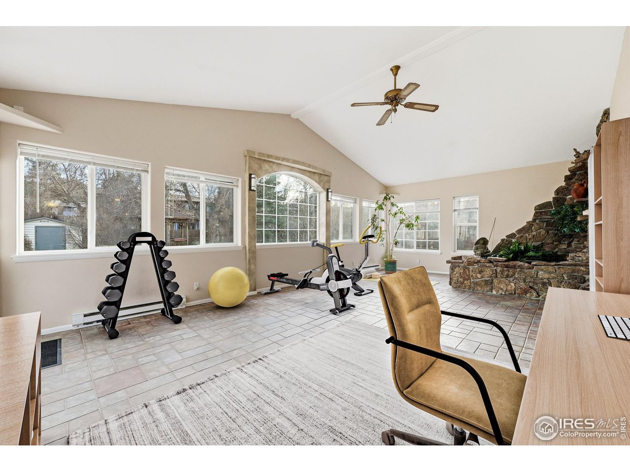 7240 Glacier View Road Longmont, CO 80503 - Photo 9 of 42