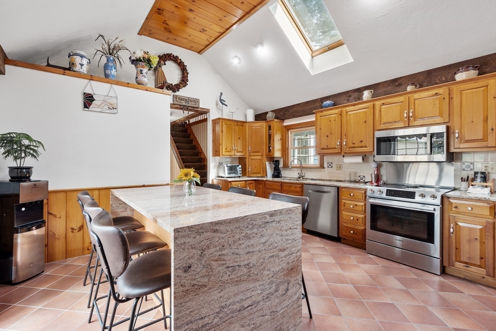 22 Svenson Road Shrewsbury, MA 01545 - Photo 13 of 42 Gallery Image 13