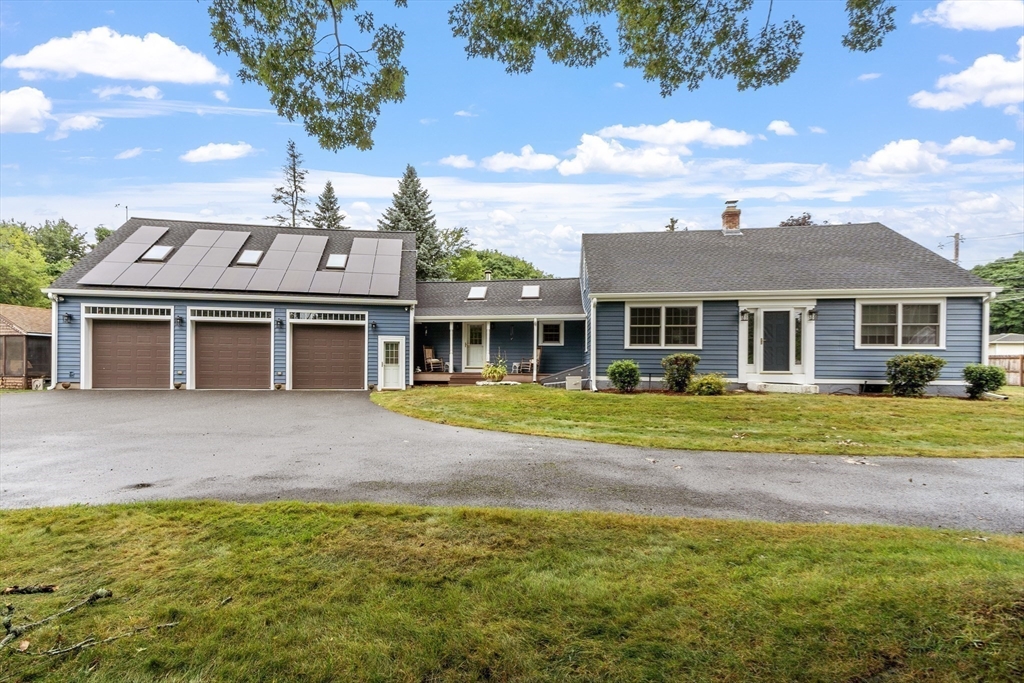 22 Svenson Road Shrewsbury, MA 01545 - Photo 3 of 42 Gallery Image 3
