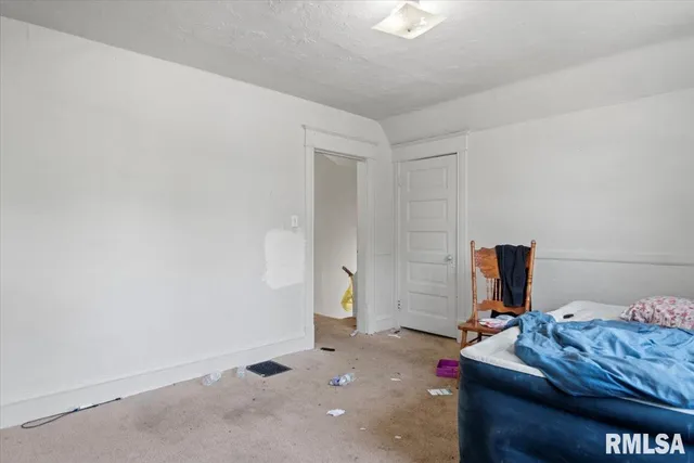 $130,000 | 1042 North 1st Street, Springfield, IL 62702