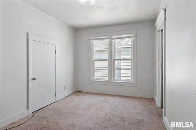 $130,000 | 1042 North 1st Street, Springfield, IL 62702