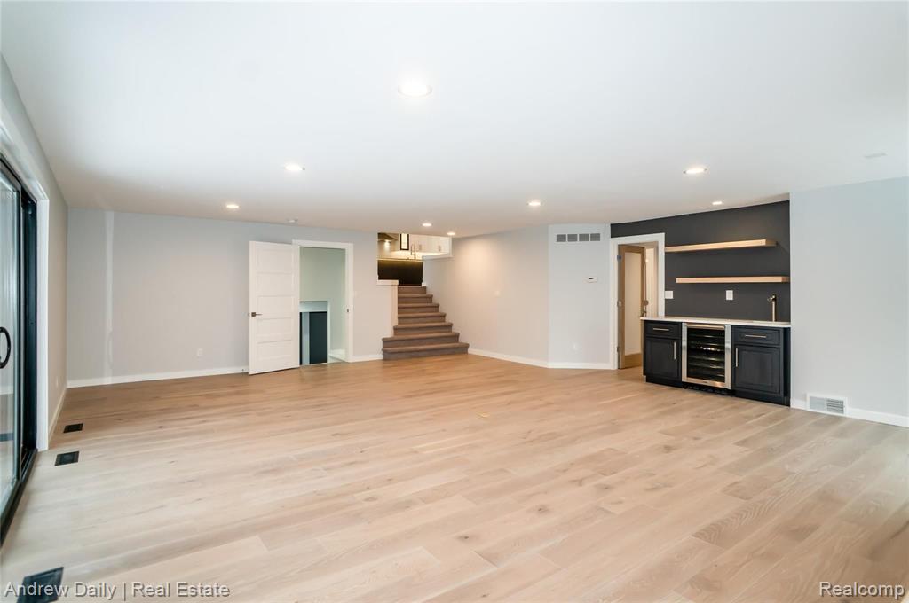 4592 Rolling Ridge Road West Bloomfield, MI 48323 - Photo 19 of 46 Gallery Image 19