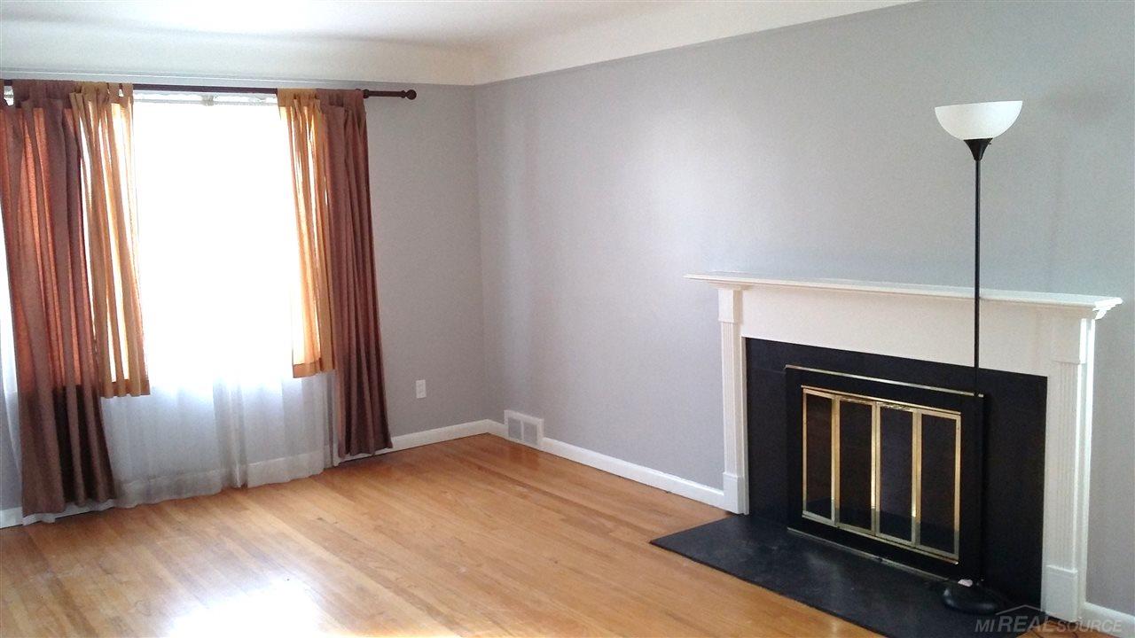 2057 Wiltshire Road Berkley, MI 48072 - Photo 12 of 36