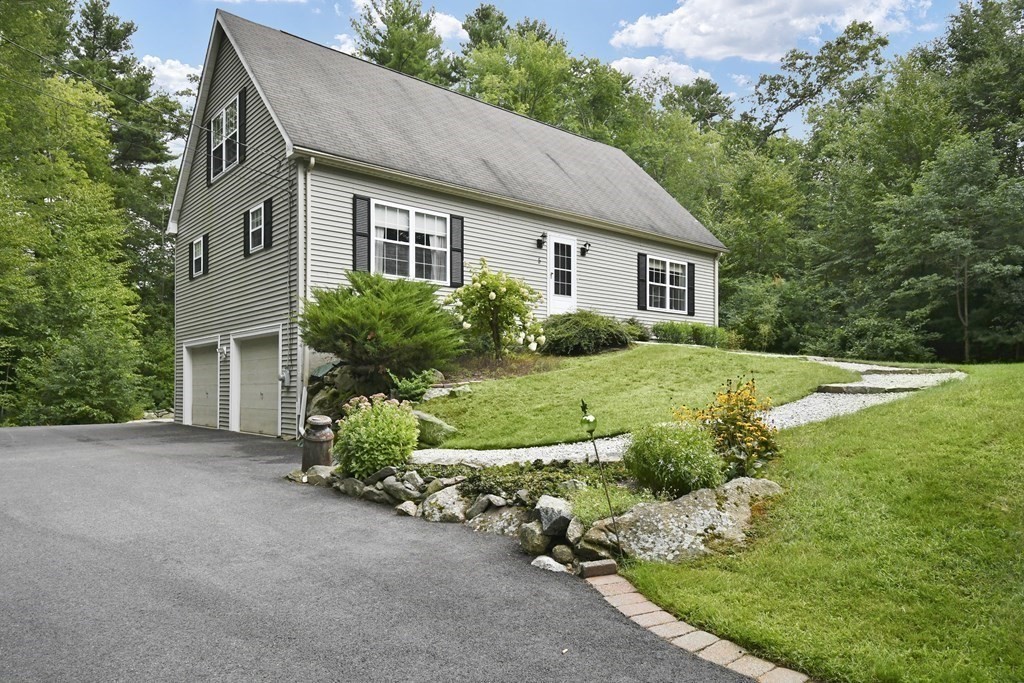 5 Pine Island Road Milford, MA 01757 - Photo 1 of 27