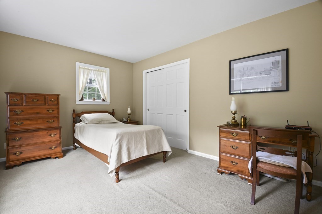5 Pine Island Road Milford, MA 01757 - Photo 14 of 27