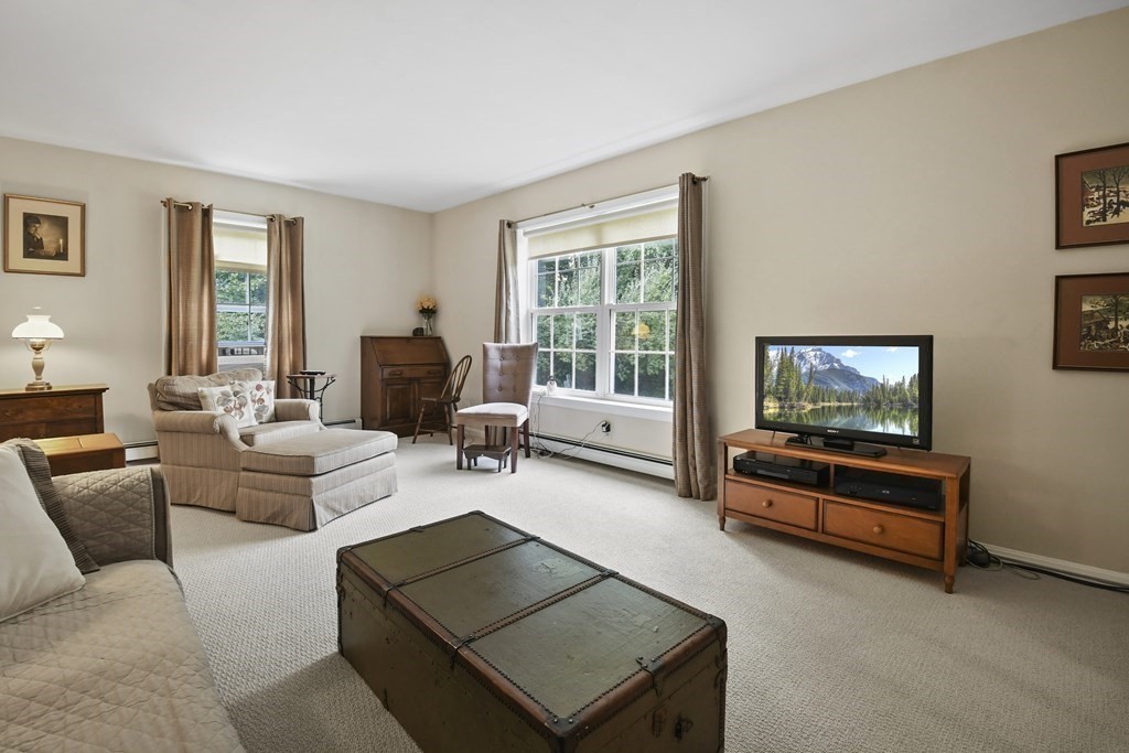 5 Pine Island Road Milford, MA 01757 - Photo 4 of 27