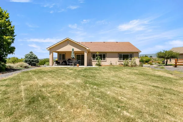 $395,000 | 325 Southeast Cobblestone Court, Cedaredge, CO 81413