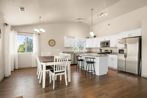 $395,000 | 325 Southeast Cobblestone Court, Cedaredge, CO 81413