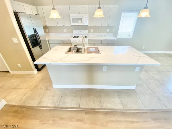 $2,100 | 249 Soggy Ruff Way, Las Vegas, NV 89148