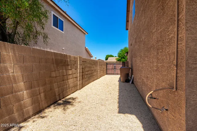 $2,350 | 6771 West Bronco Trail, Peoria, AZ 85383
