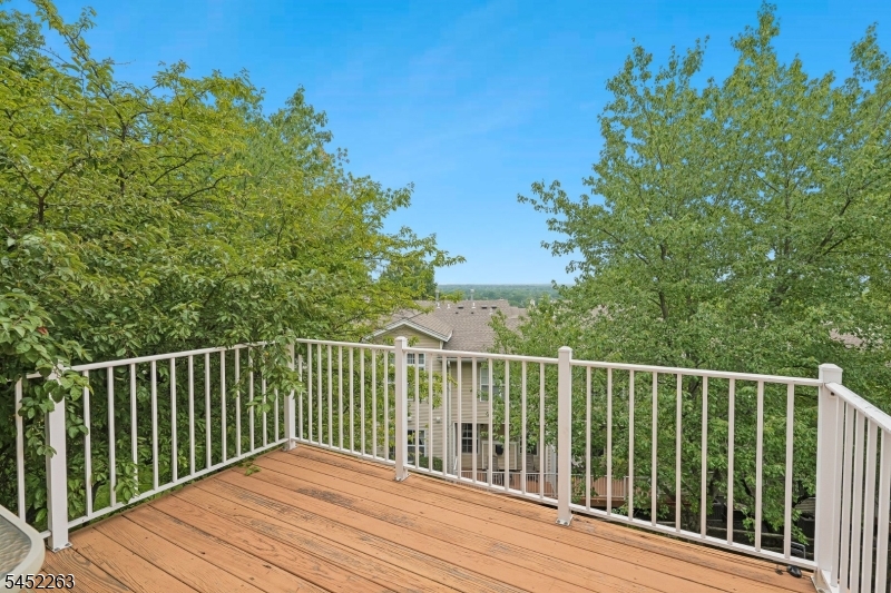 44 King George Road Green Brook, NJ 08812 - Photo 19 of 37 Gallery Image 19