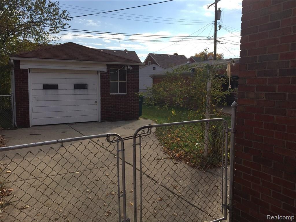 5124 Chase Road Dearborn, MI 48126 - Photo 11 of 12
