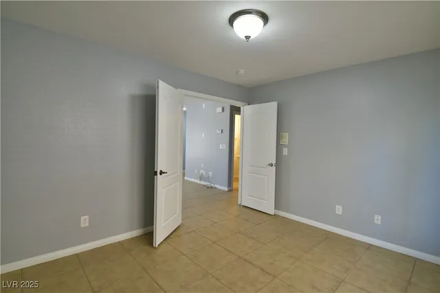 $2,095 | 4198 Apple Oak Court, Las Vegas, NV 89115