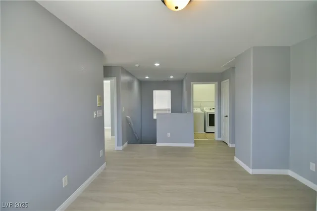 $2,095 | 4198 Apple Oak Court, Las Vegas, NV 89115