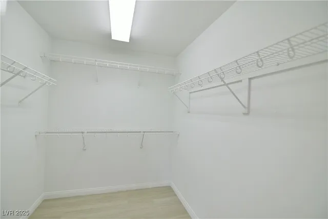 $2,095 | 4198 Apple Oak Court, Las Vegas, NV 89115