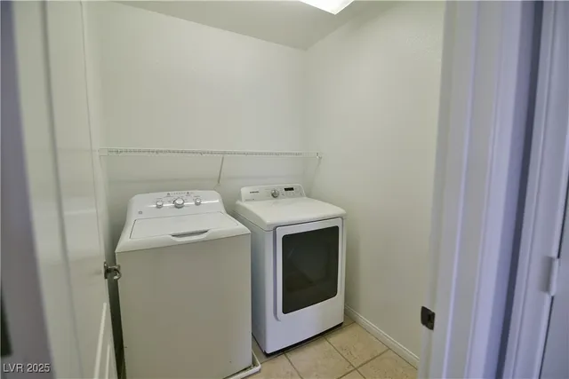 $2,095 | 4198 Apple Oak Court, Las Vegas, NV 89115