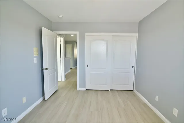 $2,095 | 4198 Apple Oak Court, Las Vegas, NV 89115