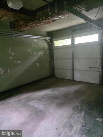 a view of a garage
