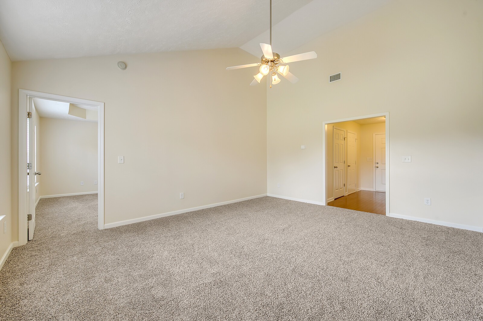 4010 Fox Run North Spring Hill, TN 37174 - Photo 3 of 16 Gallery Image 3