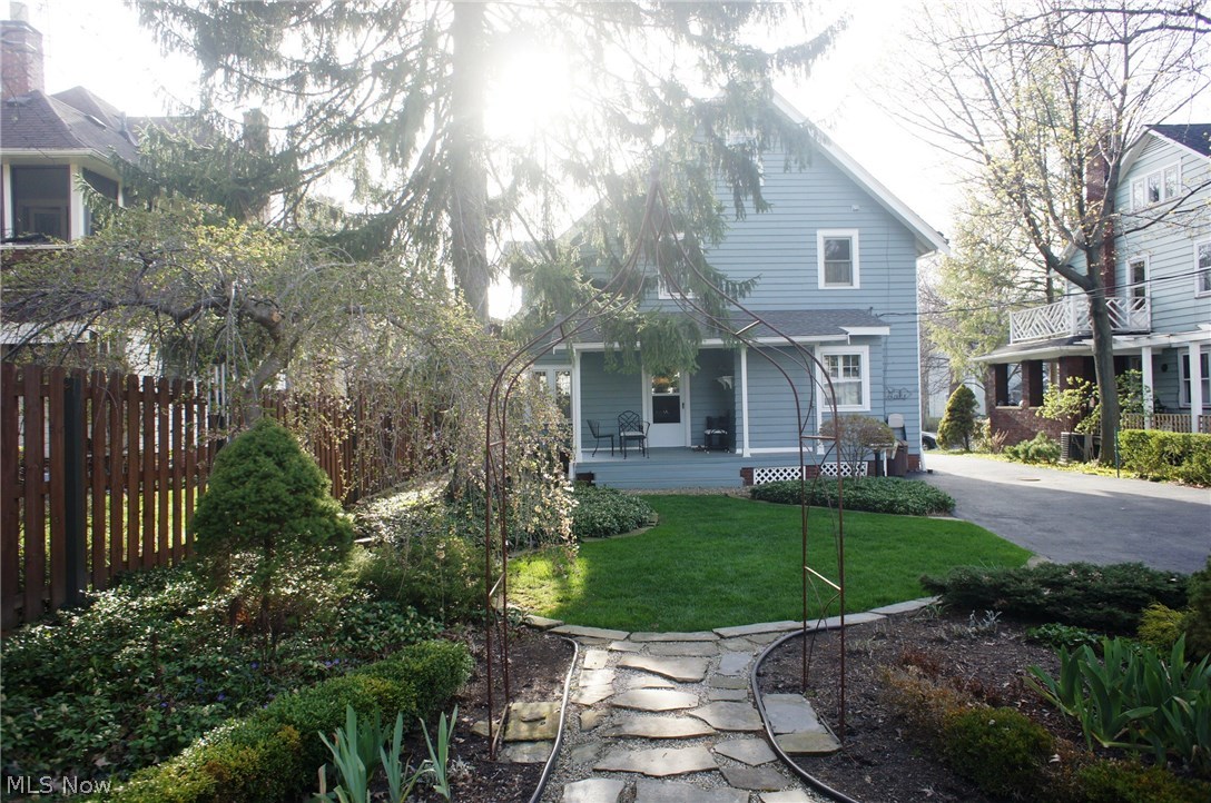1601 Rydalmount Road Cleveland Heights, OH 44118 - Photo 30 of 33