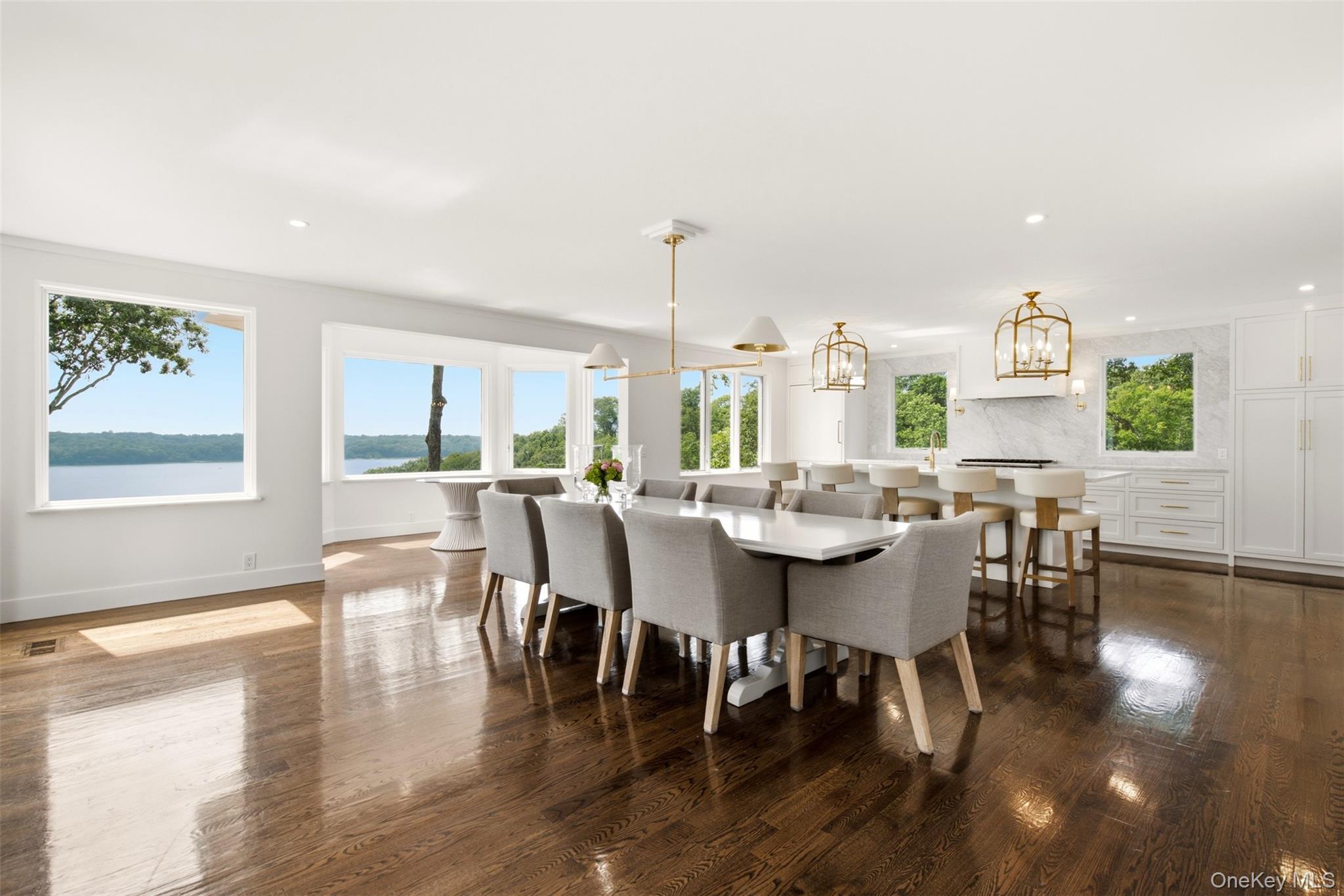 86 White Hill Road Cold Spring Harbor, NY 11724 - Photo 7 of 36