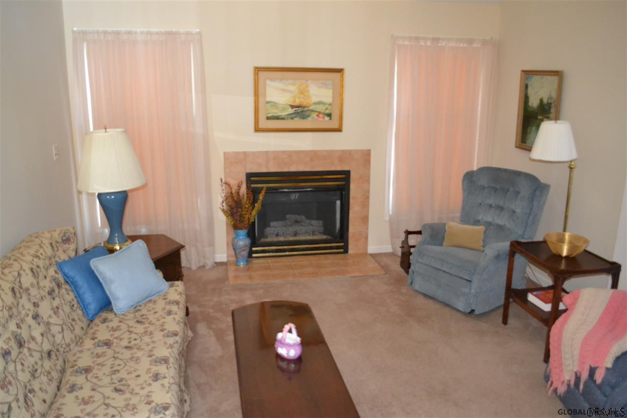 194 Harvard Road Colonie, NY 12189 - Photo 5 of 23 Photo 5