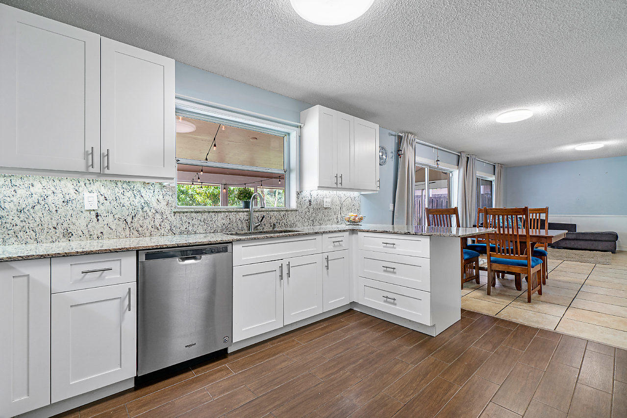 21301 Sawmill Court Boca Raton, FL 33498 - Photo 10 of 38 028-21301SawmillCourt-BocaRaton-FL-33498