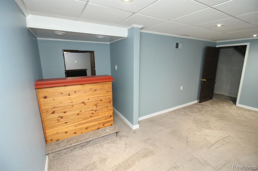 24644 Spring Lane Harrison Township, MI 48045 - Photo 19 of 28
