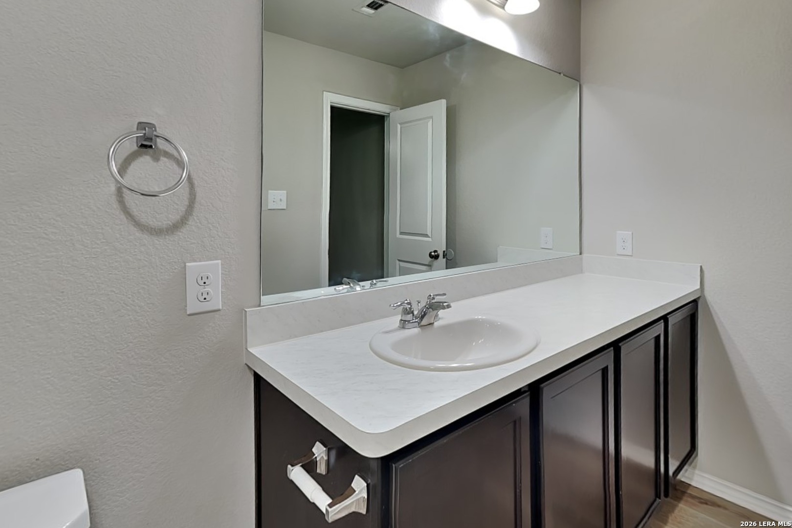 9727 Marbach Road San Antonio, TX 78245 - Photo 8 of 16